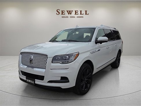 Certified 2024 Lincoln Navigator L Reserve image 1