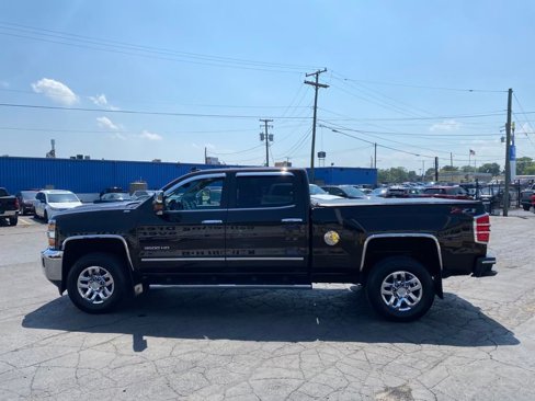 Used 2018 Chevrolet Silverado 3500 LTZ image 4