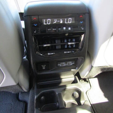 Used 2021 Jeep Grand Cherokee L Overland w/ Advanced Protech Group III image 11