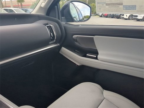 New 2025 Ford Expedition Max Platinum image 7