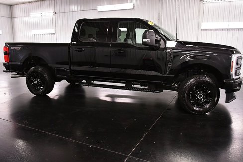 Used 2024 Ford F250 XLT w/ XLT Premium Package image 8