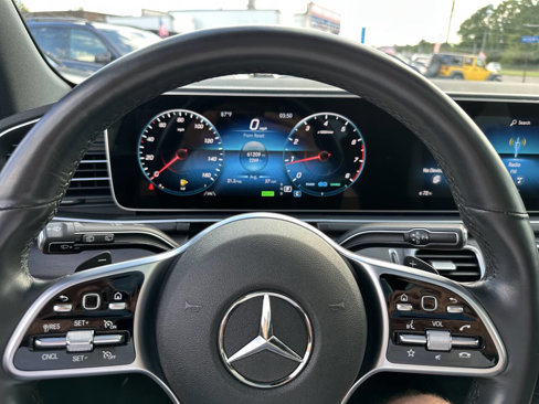 Used 2022 Mercedes-Benz GLS 450 4MATIC image 23