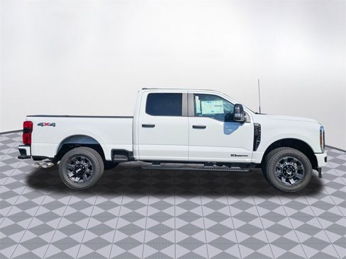 New 2026 Ford F350 4x4 Crew Cab Super Duty image 9