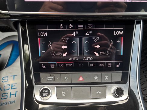 Certified 2025 Audi Q8 Premium Plus image 18