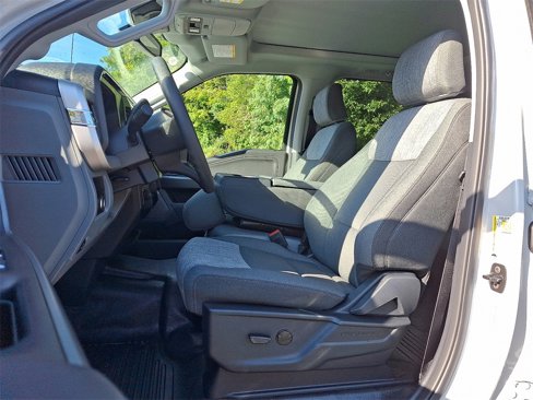 New 2026 Ford F250 XLT image 6