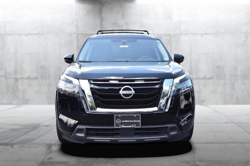 Certified 2024 Nissan Pathfinder SV image 4