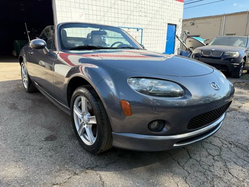 Used 2006 MAZDA MX-5 Miata Touring w/ Appearance Pkg image 3