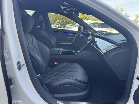 Used 2022 Mercedes-Benz Maybach S 680 4MATIC image 17