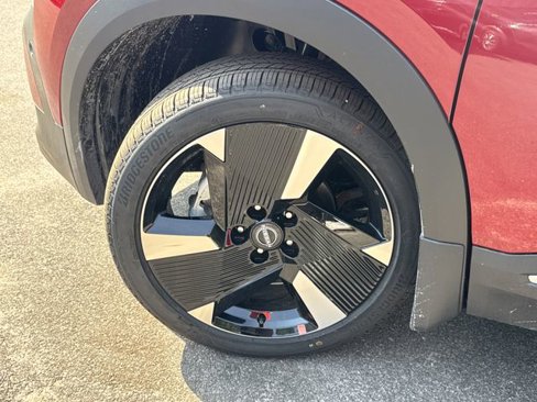 New 2026 Nissan Kicks SR w/ Cold Weather Package image 29