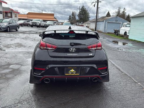 Used 2020 Hyundai Veloster N w/ Performance Package image 4