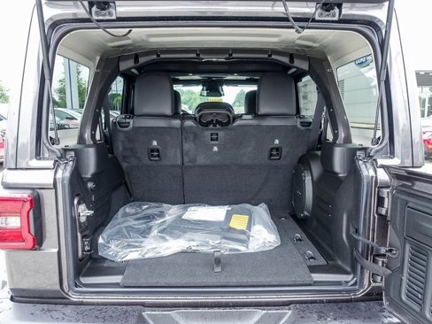 New 2025 Jeep Wrangler Sahara image 11