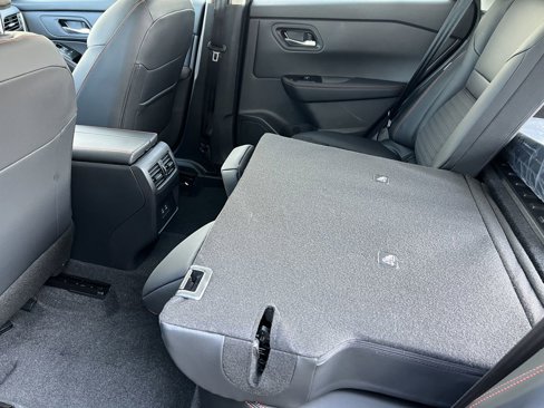 New 2026 Nissan Rogue SV image 15