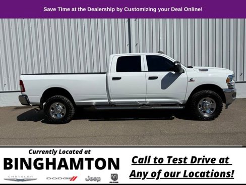 Used 2024 RAM 2500 Tradesman w/ Chrome Appearance Group image 5