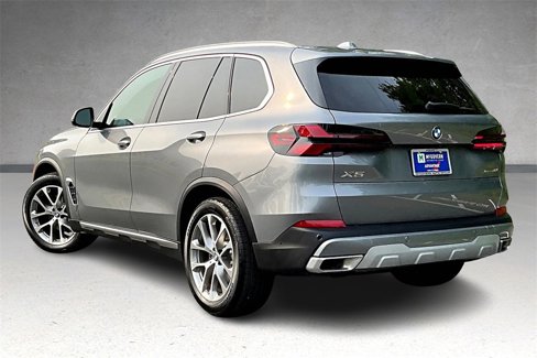 Used 2024 BMW X5 xDrive40i w/ Premium Package image 4