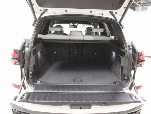 Certified 2025 BMW X5 xDrive40i w/ M Sport Package image 17