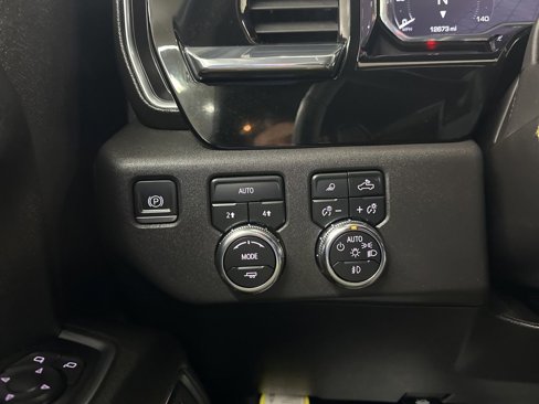 Certified 2023 GMC Sierra 1500 SLT w/ SLT Premium Package image 38