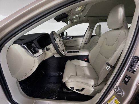 New 2026 Volvo XC60 B5 Ultra w/ Protection Package image 22
