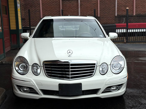 Used 2008 Mercedes-Benz E 550 4MATIC Sedan image 11