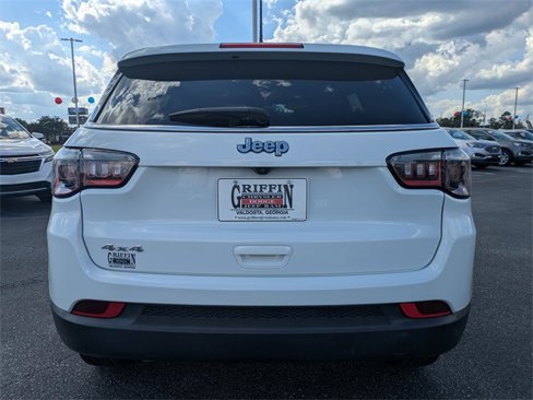 Used 2023 Jeep Compass Sport image 4
