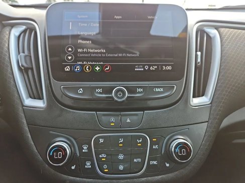 Used 2023 Chevrolet Malibu LT image 18