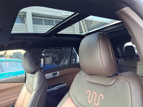 Certified 2022 Ford Explorer King Ranch w/ Premium Technology Package image 13