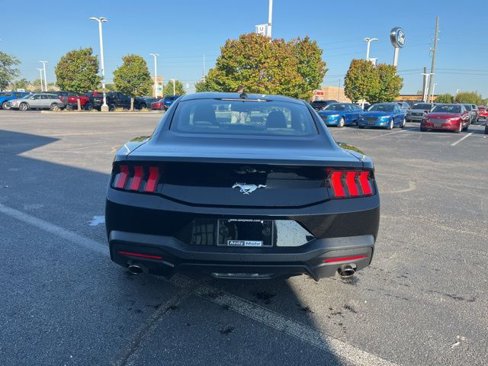 Certified 2024 Ford Mustang Coupe image 9