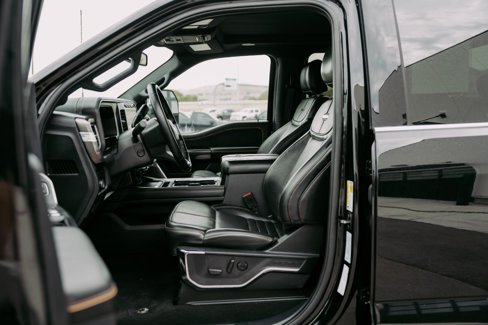 Used 2024 Ford F350 Platinum image 22