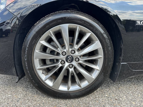 Used 2019 INFINITI Q50 Luxe w/ Essential Package (3.0T Luxe) image 10