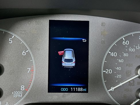 Used 2024 Toyota Corolla Cross LE image 19
