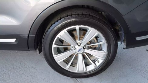 Used 2018 Ford Explorer Limited image 27
