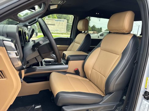 New 2025 Ford F250 Lariat w/ Lariat Ultimate Package image 8