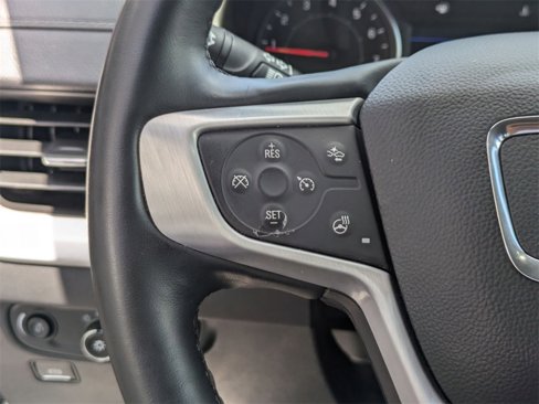 Used 2024 GMC Terrain SLT image 19