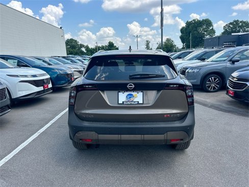 New 2025 Nissan Kicks SR image 12