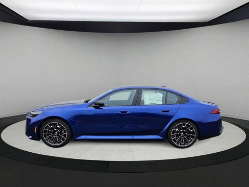 New 2026 BMW M5 w/ Executive Package image 5