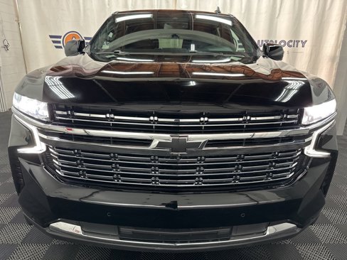 Used 2024 Chevrolet Tahoe LT w/ LT Signature Package image 3