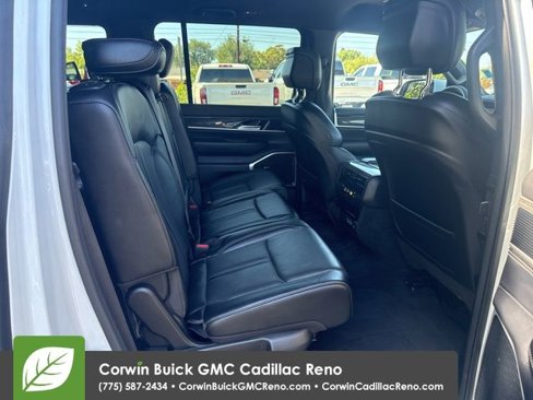 Used 2022 Jeep Wagoneer Series III image 23