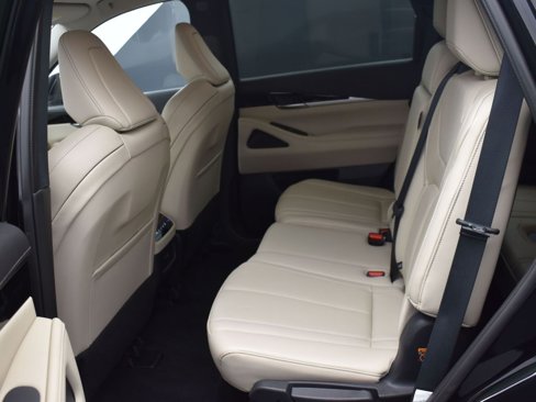 Certified 2025 INFINITI QX60 Pure image 16