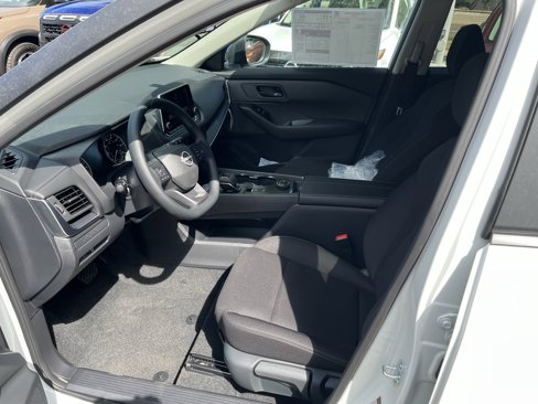 New 2026 Nissan Rogue S image 9