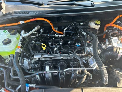 New 2024 Ford Escape SE w/ PHEV Premium Package image 3