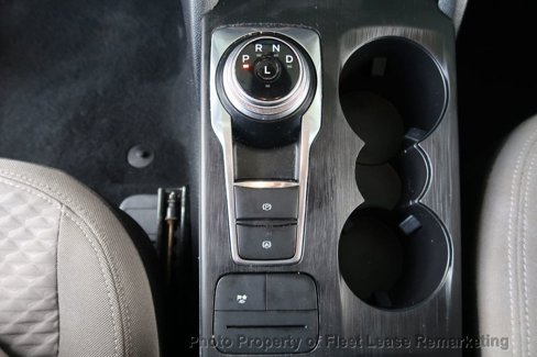 Used 2021 Ford Escape SE image 33