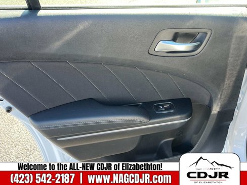 New 2023 Dodge Charger SXT w/ Cold Weather Package image 17