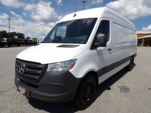 Used 2025 Mercedes-Benz Sprinter 2500 image 55