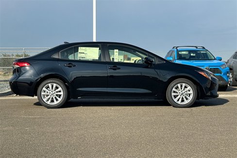 New 2026 Toyota Corolla LE image 3
