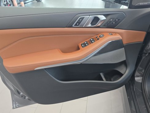 New 2026 BMW X5 M60i w/ Executive Package image 37