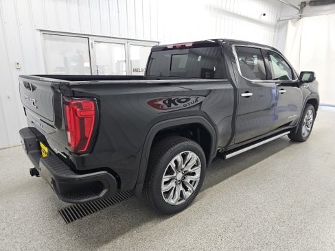 New 2026 GMC Sierra 1500 Denali w/ Denali Reserve Package image 6