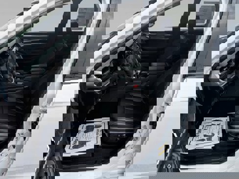 New 2025 Jeep Grand Cherokee L Limited image 9