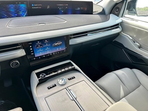 New 2025 Lincoln Navigator Reserve image 33