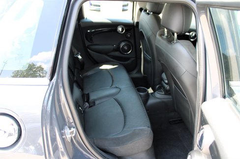 Used 2019 MINI Cooper S w/ Signature Upholstery Package image 20