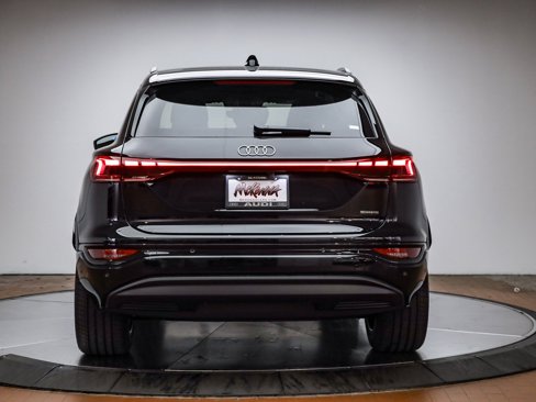 New 2025 Audi Q6 e-tron Premium Plus image 9