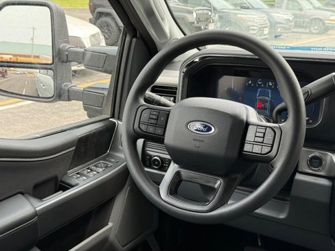 New 2025 Ford F250 XLT w/ Black Appearance Package image 9
